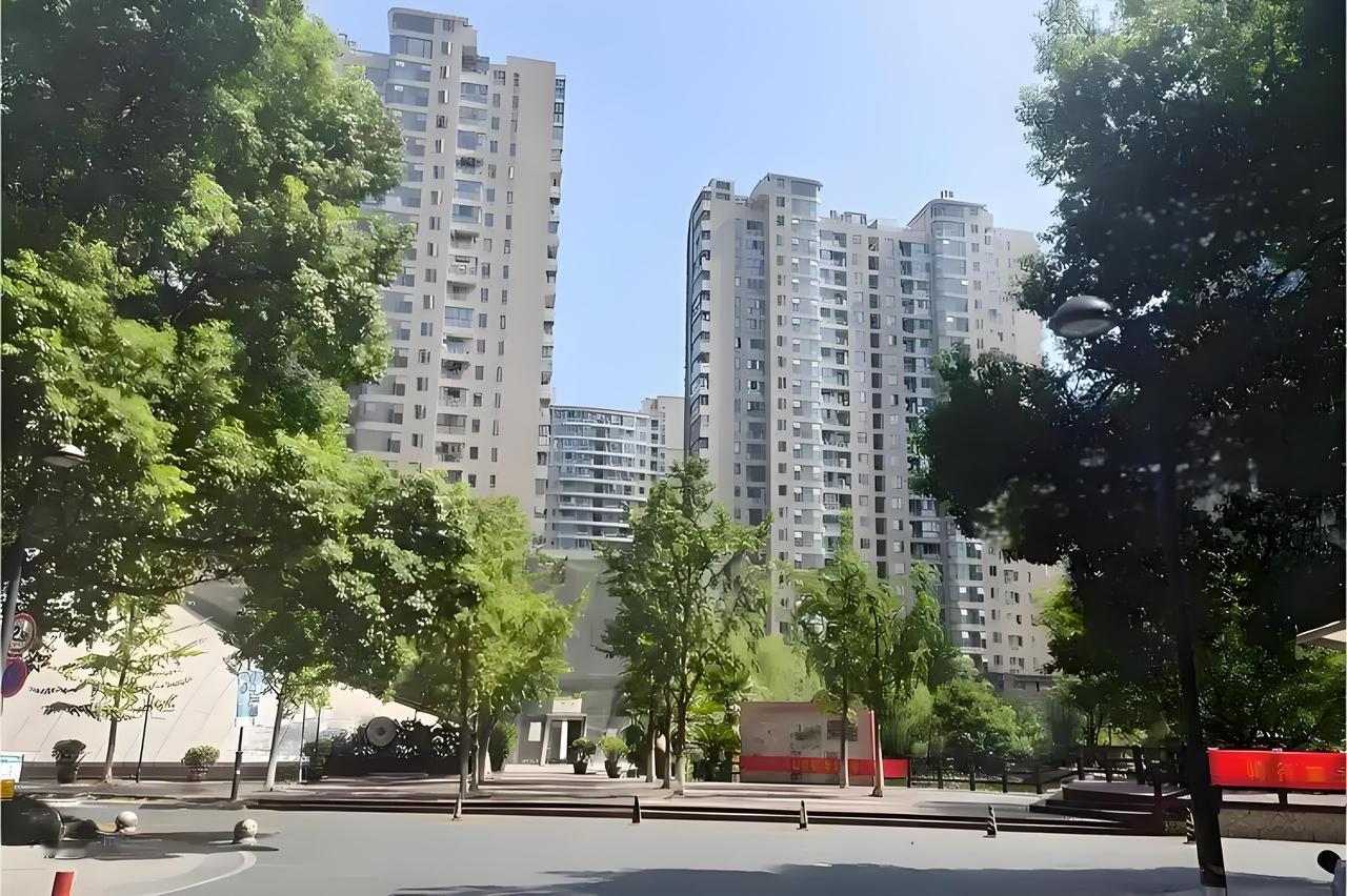 总结杭州10年来，跌幅最大是那10个楼盘，幅度多少？综合近期的市场数据来看，