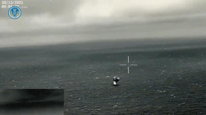 这段视频，咱们中国人越看越兴奋，敌人越看就越心惊！这是口径为370的远箱火实弹