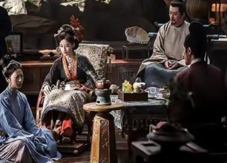 近期，随着历史正剧《太平年》的热播，多家媒体发文称历史正剧应站C位。《太平年》