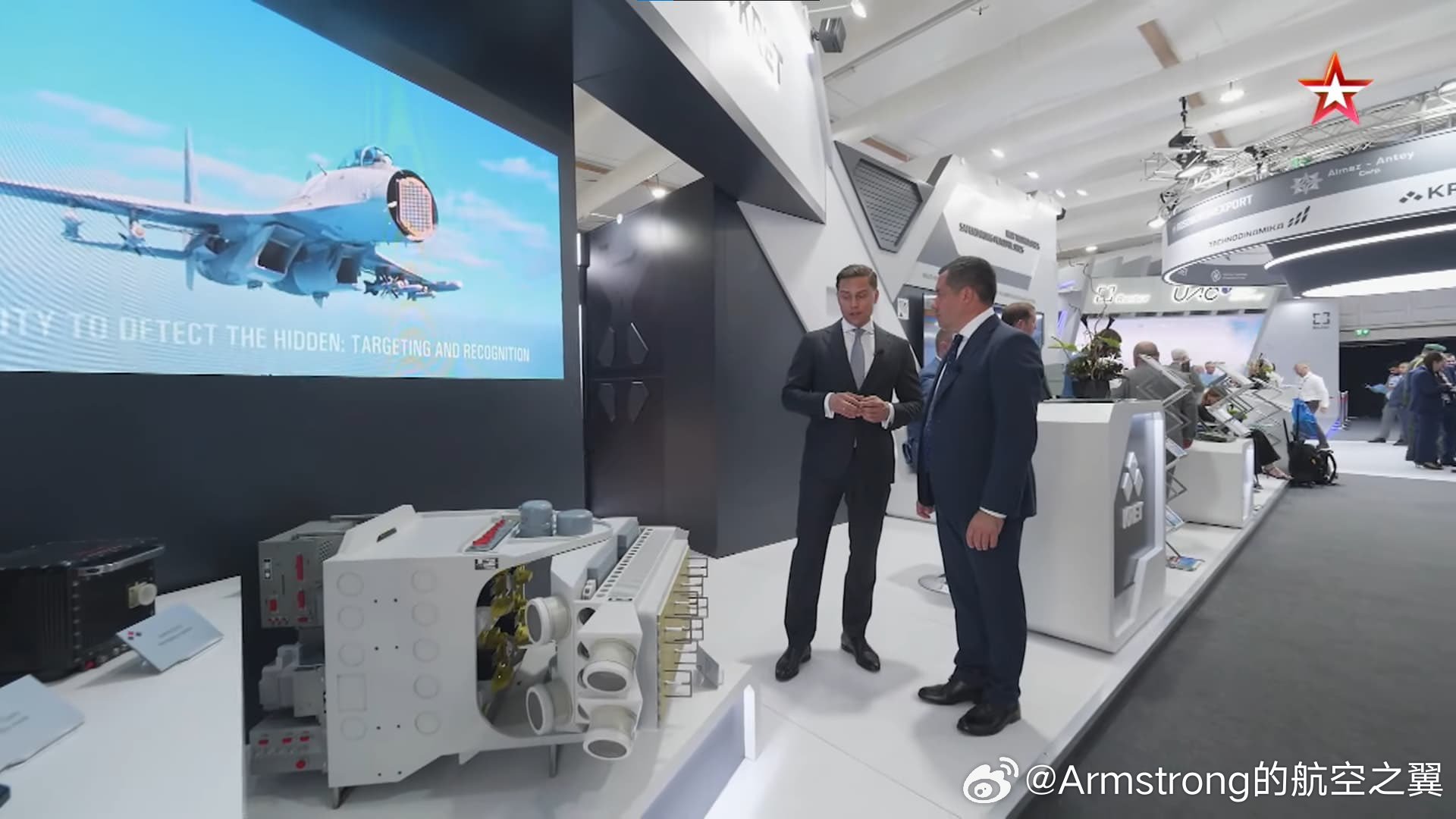 烽火问鼎计划俄罗最近展示的用于苏-35S的新型有源相控阵雷达仅有896个收发模