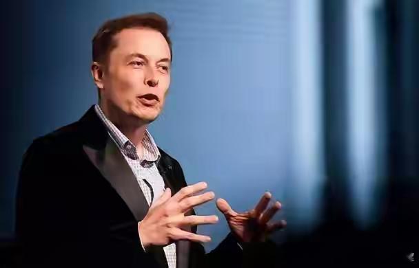 马斯克也救不了许家印，马斯克成为了首个身价突破5000亿美元的富豪，许家印的债务