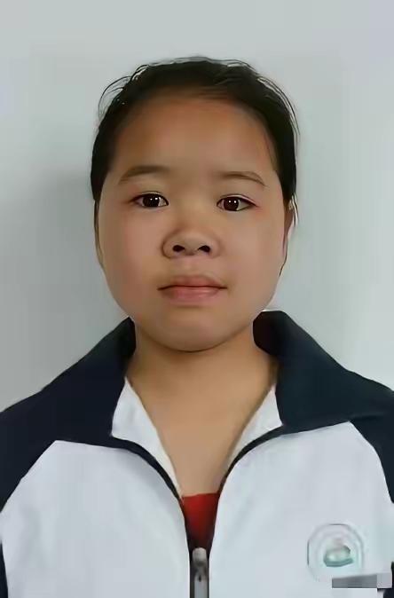 陈春林，女，汉族，1997年2月出生，共青团员，当年是广西贺州市贺州高级中学高二