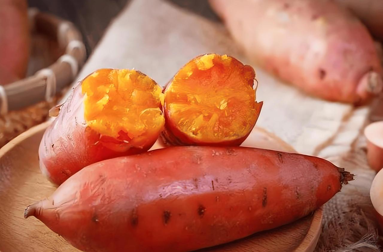 中老年人要远离红薯?医生警告:不想住院受罪,这5物别轻易下嘴 很多人对“健康