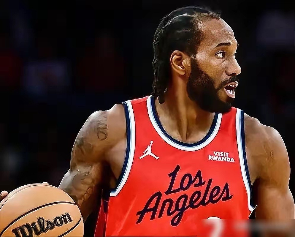 伦纳德这次全明星落选，是NBA历史级的笑话。场均27.7分压在联盟第9，抢断、