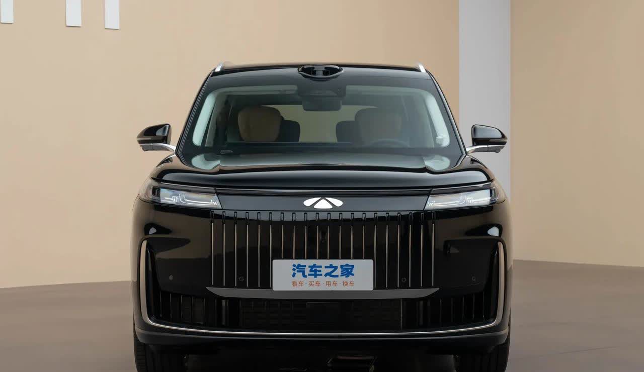 好饭不怕晚，奇瑞旗舰SUV风云T11终于来了，不仅大而且质感杠杠的！奇瑞的这款大