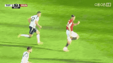 我很奇怪，想问阿莫林：如果明知道谢什科身体有潜在风险，为什么不敢用齐尔克泽？同