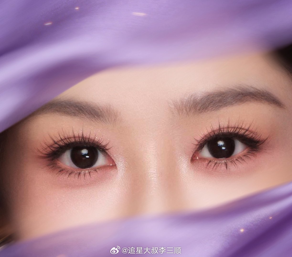 杨紫新商务预热，倒计时一天