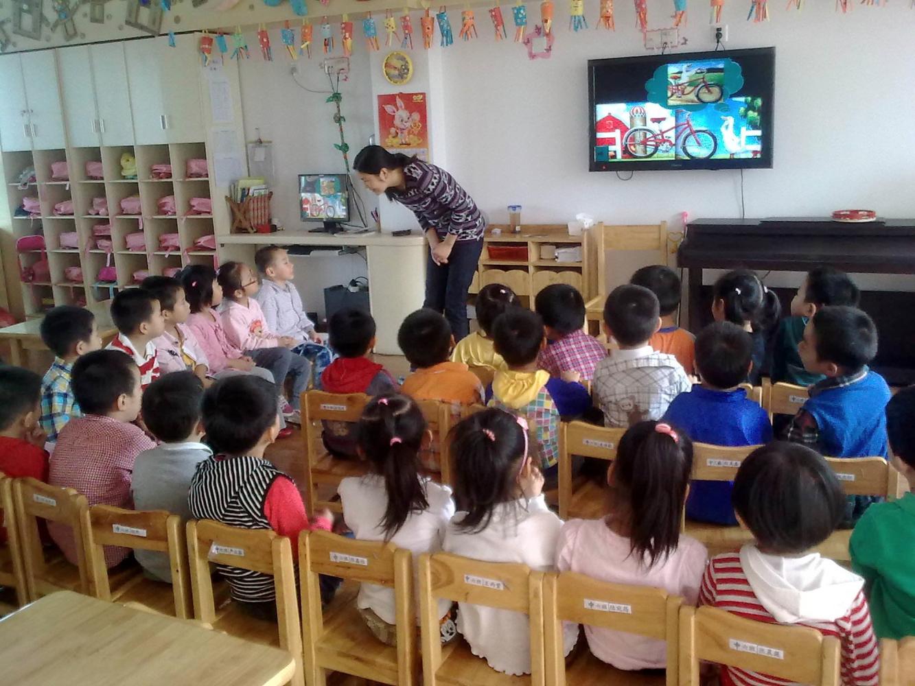 孩子上幼儿园一段时间, 学到一堆小毛病, 这个举动让家长又气又恨
