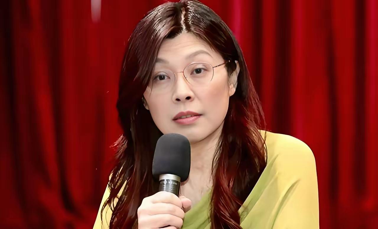 2天时间不到，氛围突然变了？​4月1日在国民党中常会上，出现了罕见的一幕。郑