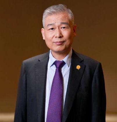 赵长龙，如今再回头看，这个人有点厉害！恒大地产原董事长，现任法人、总经理。许家