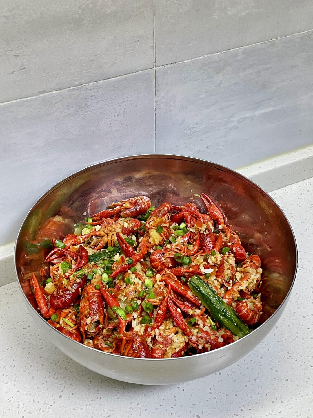 巨巨巨好吃的蒜蓉小龙虾，附详细做法～