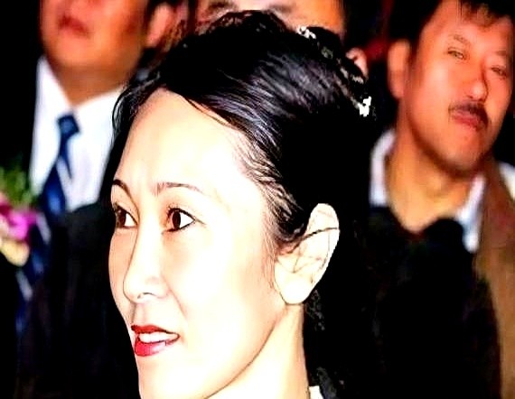 我敢说全网最难难的过就是王健林的妻子了，不是因为自己丈夫又卖了48座万达广场，而