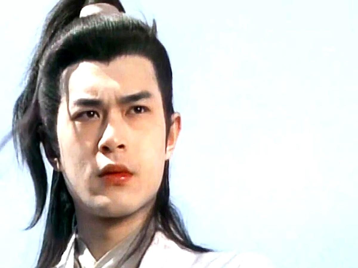 别再吹神仙爱情了，杨过对姑姑是创伤性依恋。心理学上讲，这叫“创伤性依恋”。想