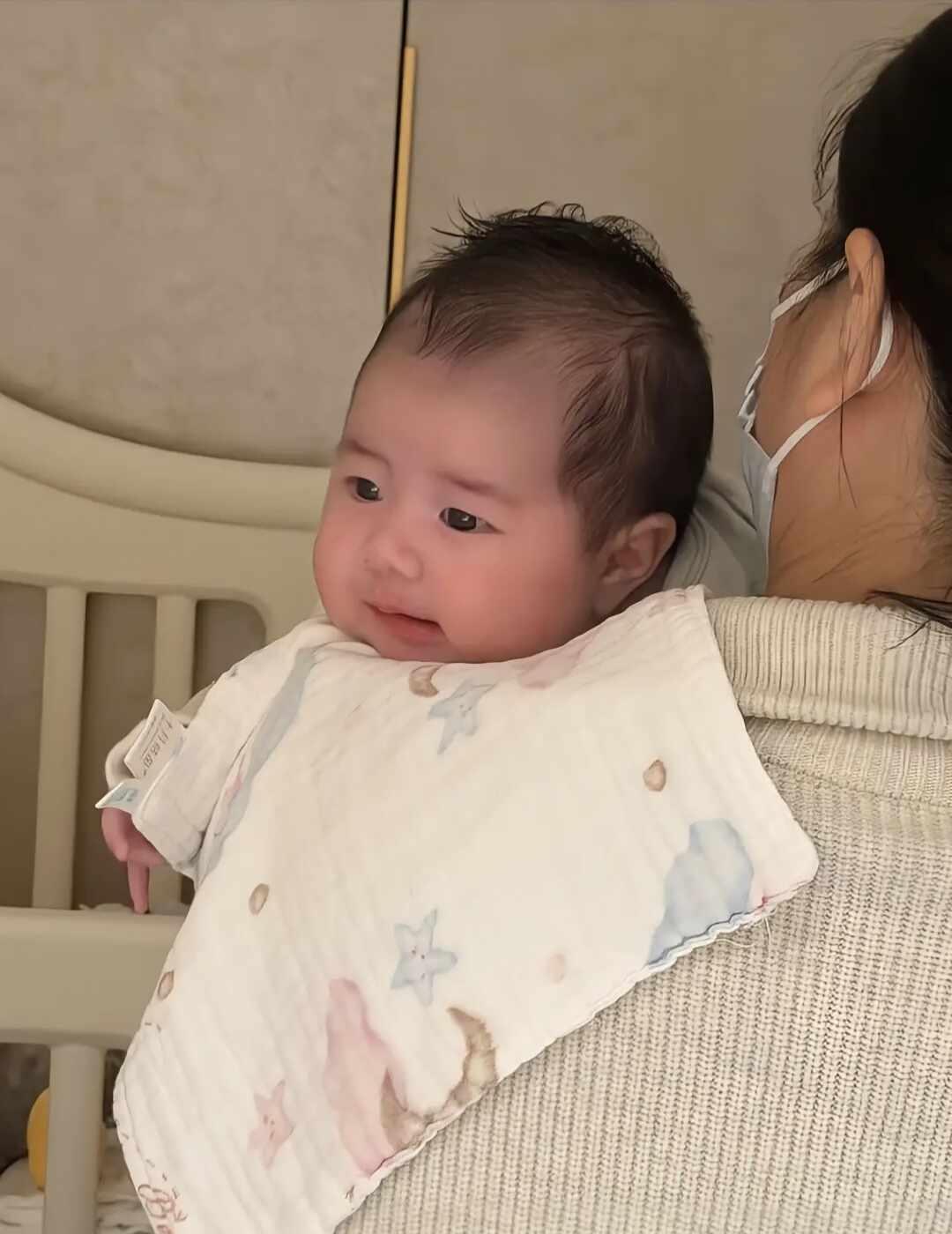 在广州，帮自家7000带娃包家务阿姨找下家阿姨在我家干了两年，现在下户了，暂时
