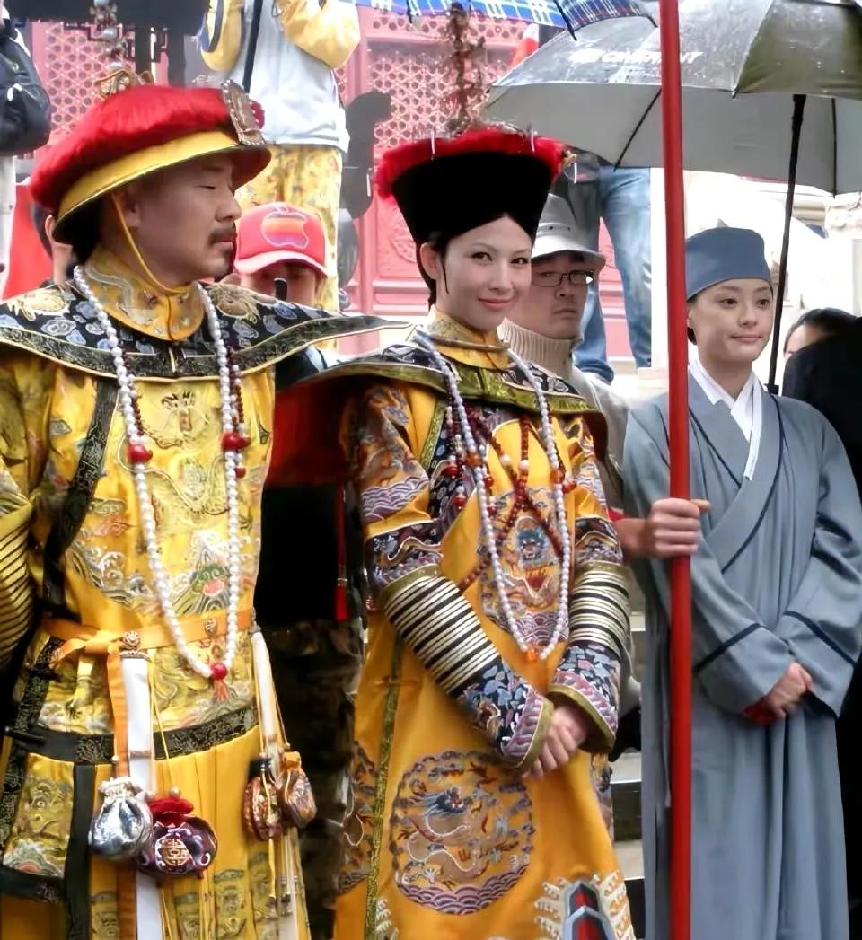 乌拉那拉·芬这得意洋洋的小表情太逗了！你敢敢相信吗？《甄嬛传》首映至今已经过