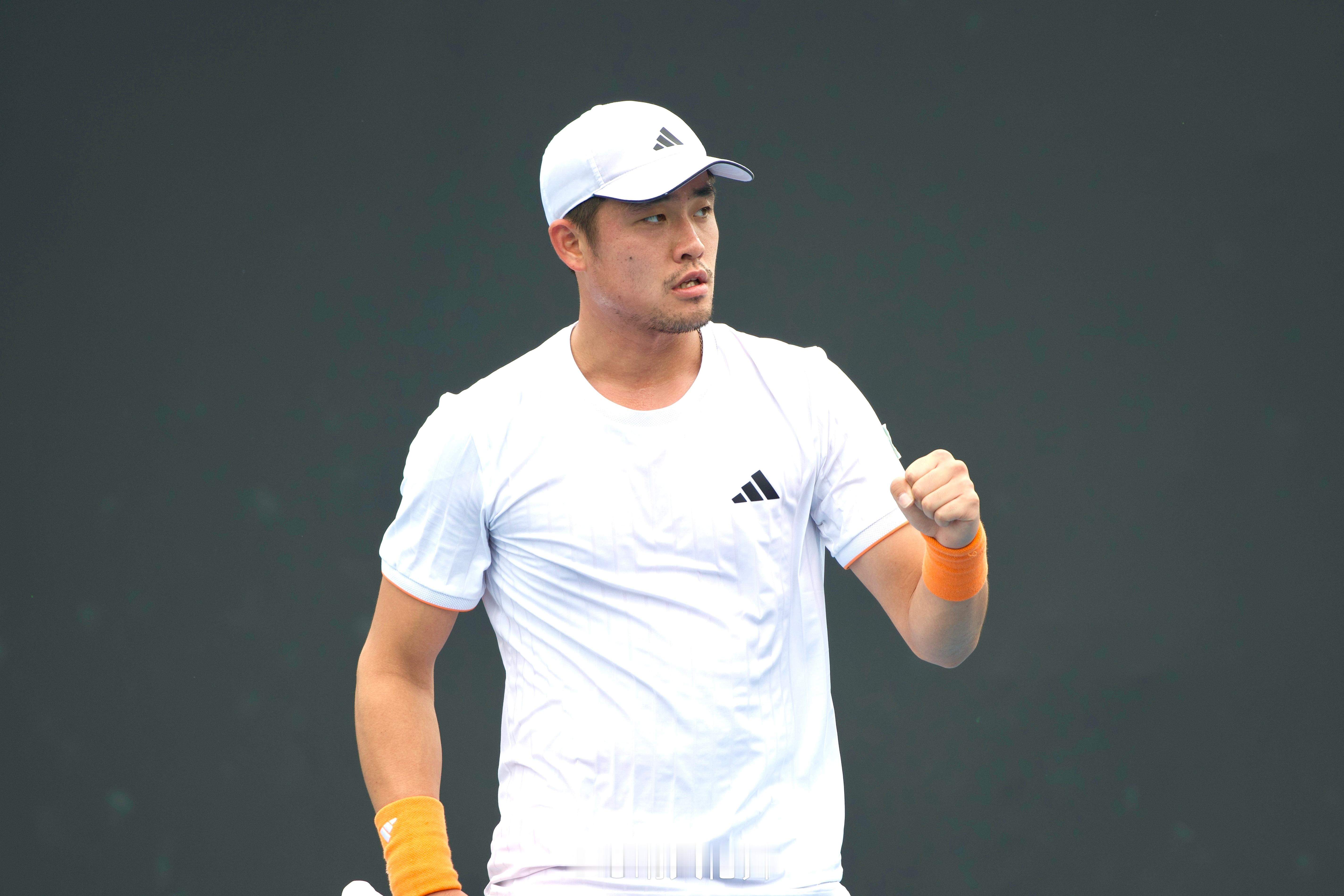 球员动态：吴易昺🇨🇳退掉克利夫兰CH75和达拉斯ATP500资格赛，参加同期