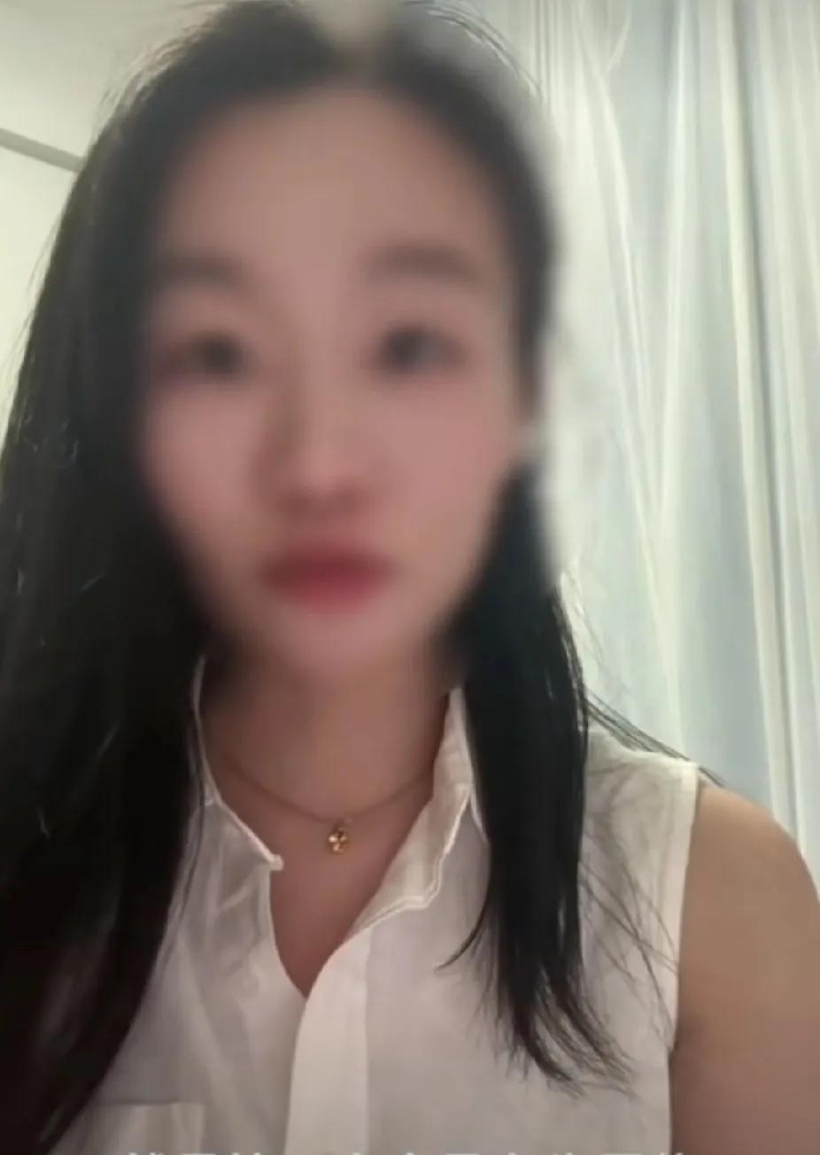 继“全女酒吧”爆火之后，一女网友提倡国家赶紧建造一个“全女社区”。这个小区只允许