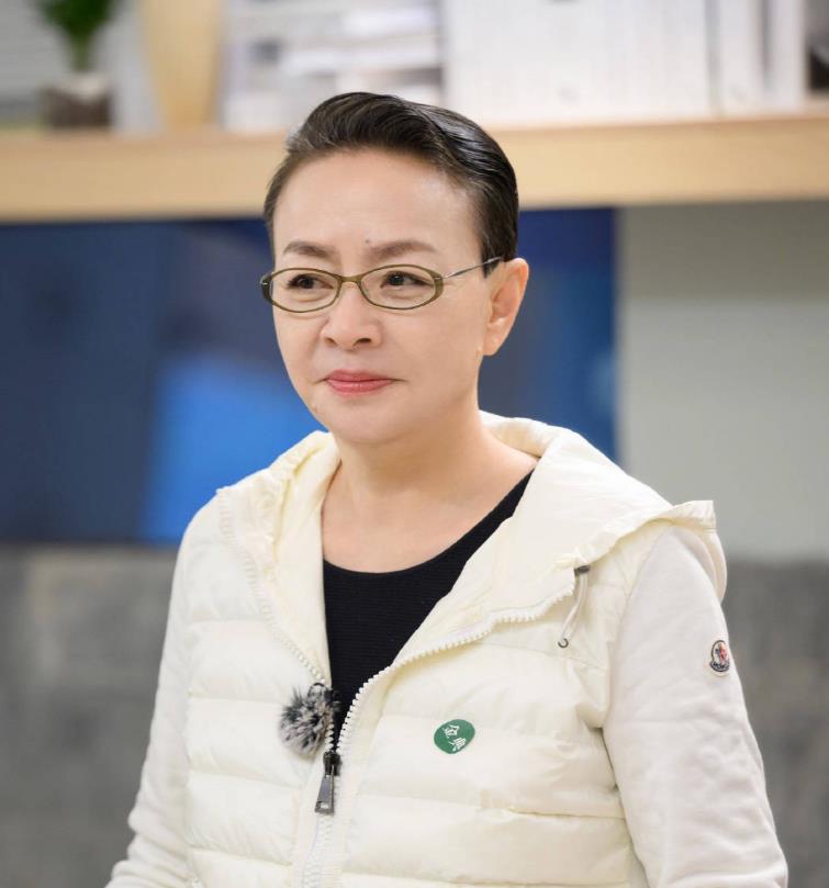 终于搞明白了为什么宋丹丹这么讨厌李雪琴了！不是因为性格不合，而是李雪琴的确