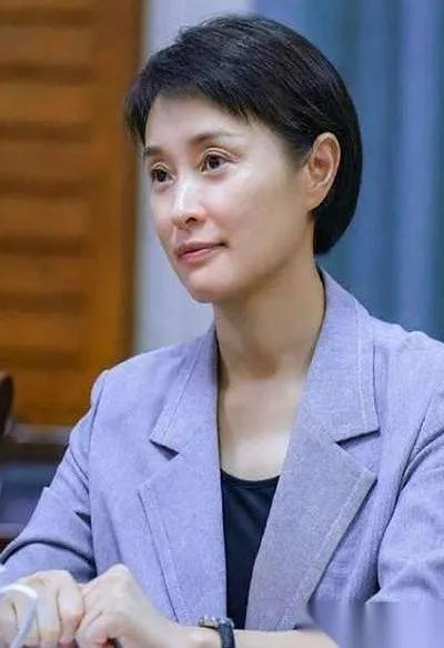 吴越五十多岁了现在还是单身，非常可惜，吴越当年可是最漂亮的女演员。那时候啥样的