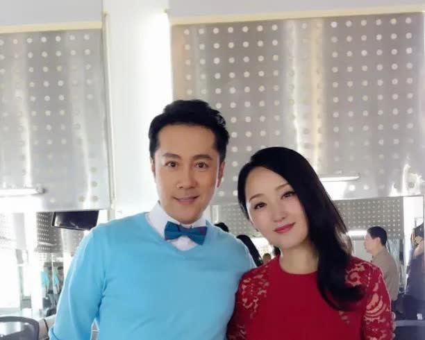 一次，蔡国庆开车去接宋丹丹，打开车门那一刻，把宋丹丹家小保姆吓得转身往回跑，小保