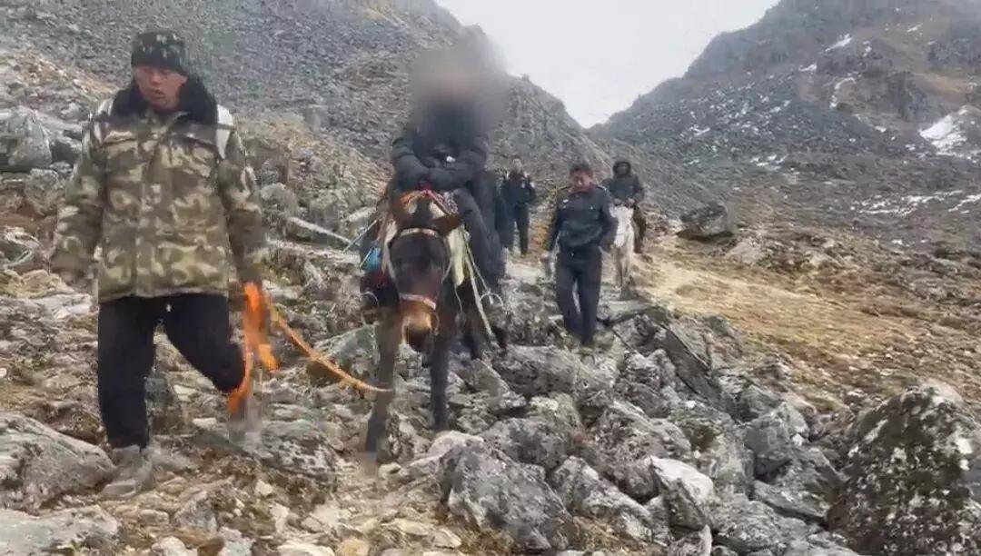 你敢拿命赌一场说走就走的冒险吗？一名男子违规闯入贡嘎山未开发区域，失联超过3