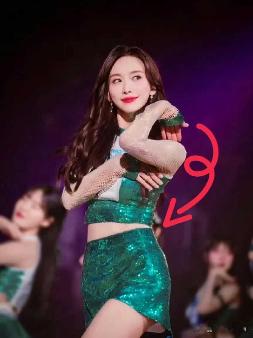 从国民女神到无戏可拍，林志玲复出碰壁，一手好牌打得稀烂！看到51岁的林志玲穿