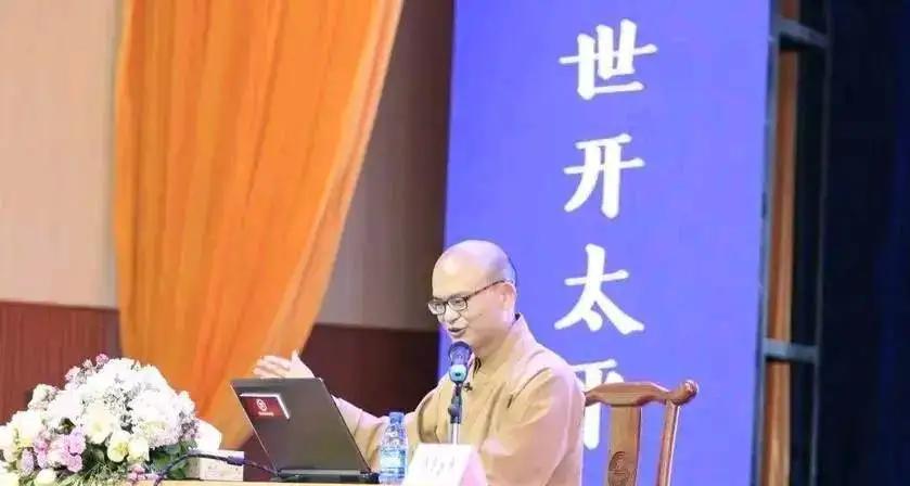 2008年，80后清华博士辞掉了年薪百万的工作，执意出家当和尚，父母下跪都无法令