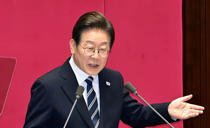 尹锡悦摊上大事了，李在明放大招韩国总统尹锡悦现在是火烧眉