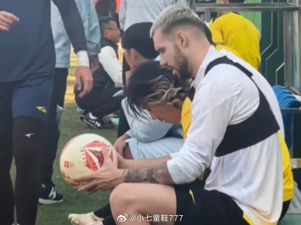 图多列加盟广东广州豹目前图多列已经跟着广东广州豹集训，新赛季将加盟广州豹征战中甲