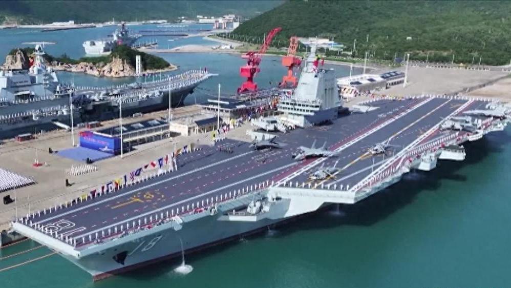 福建舰服役，印度表示：中国正全力追赶印度，中国还落后数十年！随着中国首艘电磁