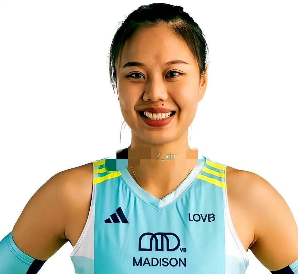 龚翔宇，这场球打完，对面的主攻手看一眼技术统计，手估计都得抖一下，22次暴力扣球