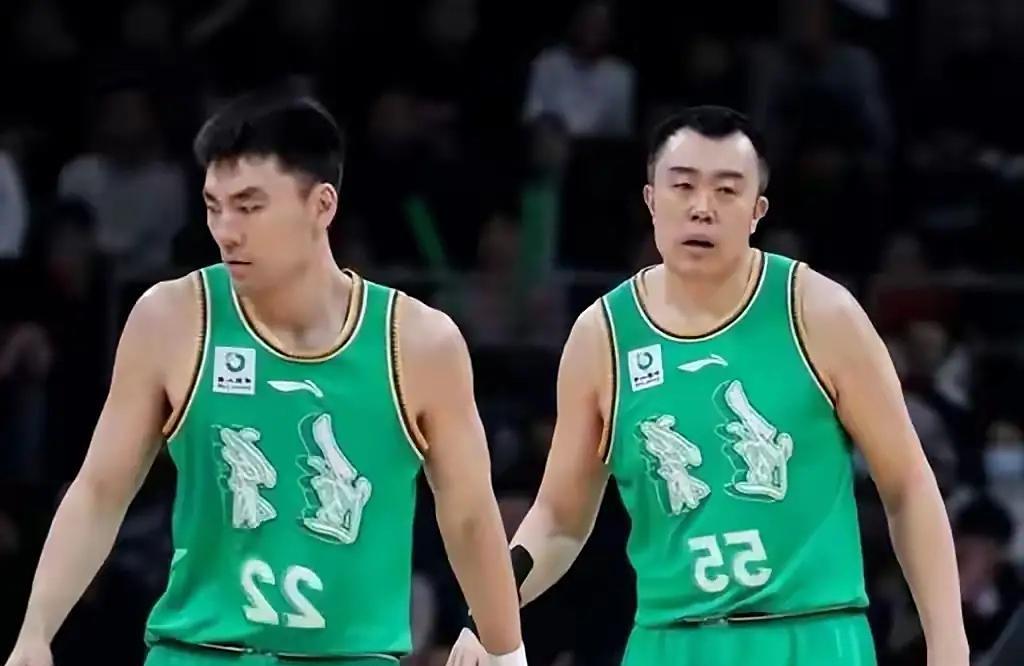 35岁周鹏——下赛季第20个赛季；35岁李晓旭——下赛季第19个赛季；3