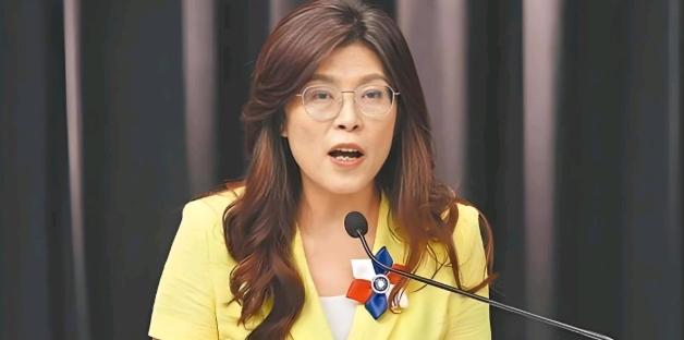 郑丽文动作是真快！马英九的两岸交流工作陷入停滞，郑丽文接过大旗，迅速落实200多