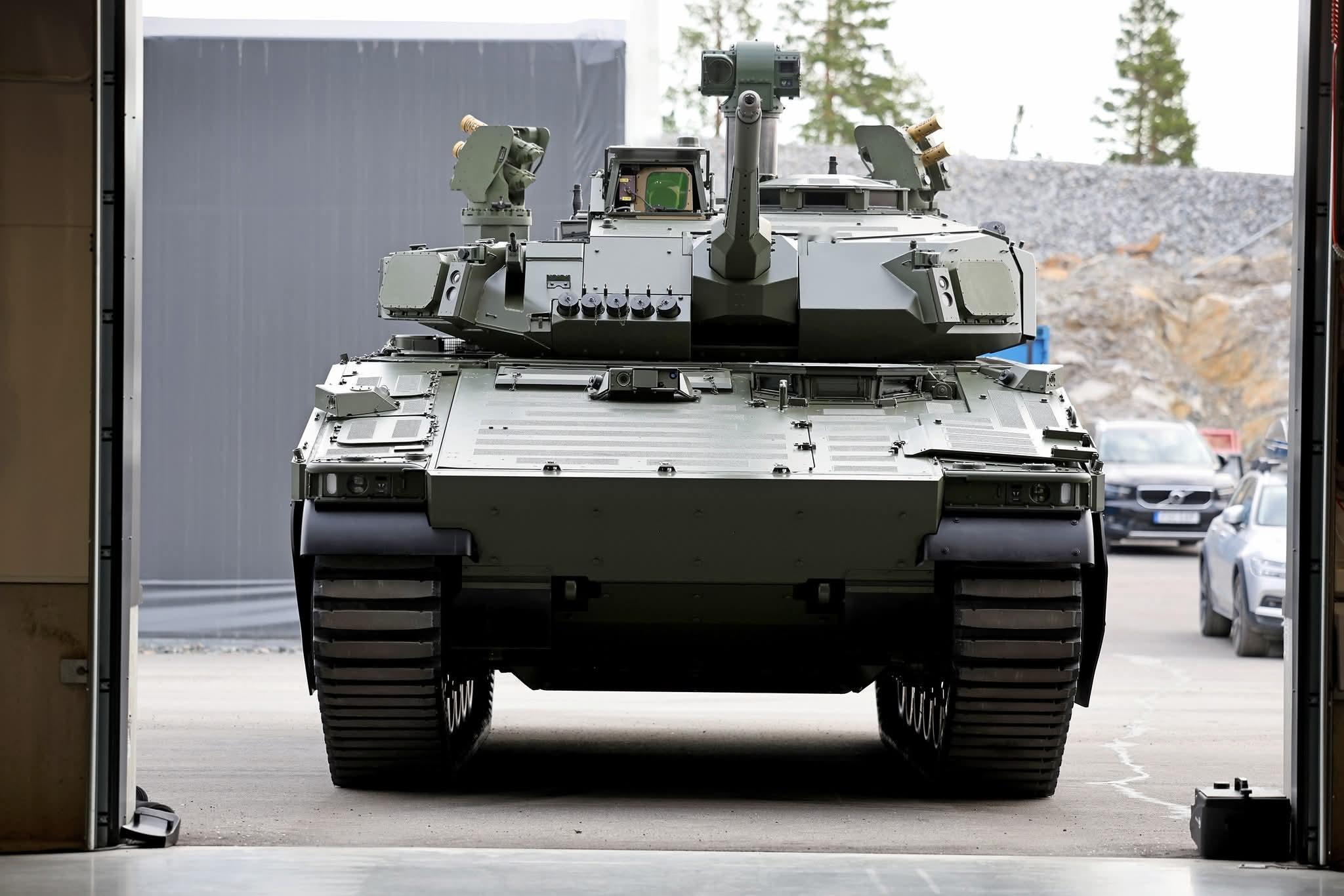 每天认识一件兵器今天在瑞典，首辆为捷克共和国陆军生产的CV90MkIV步兵