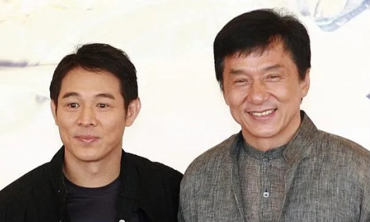 那年，史泰龙给成龙打电话，邀请他参演自己的电影《敢死队》，一个配角开价一个亿，但