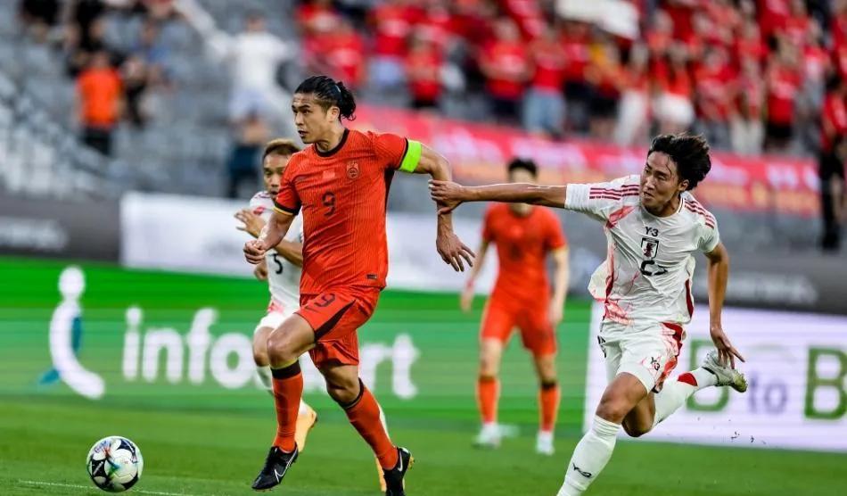谁来接手国足帅位？国足0：2输给日本之后，久尔杰维奇铁定不能留任。不说别的，至