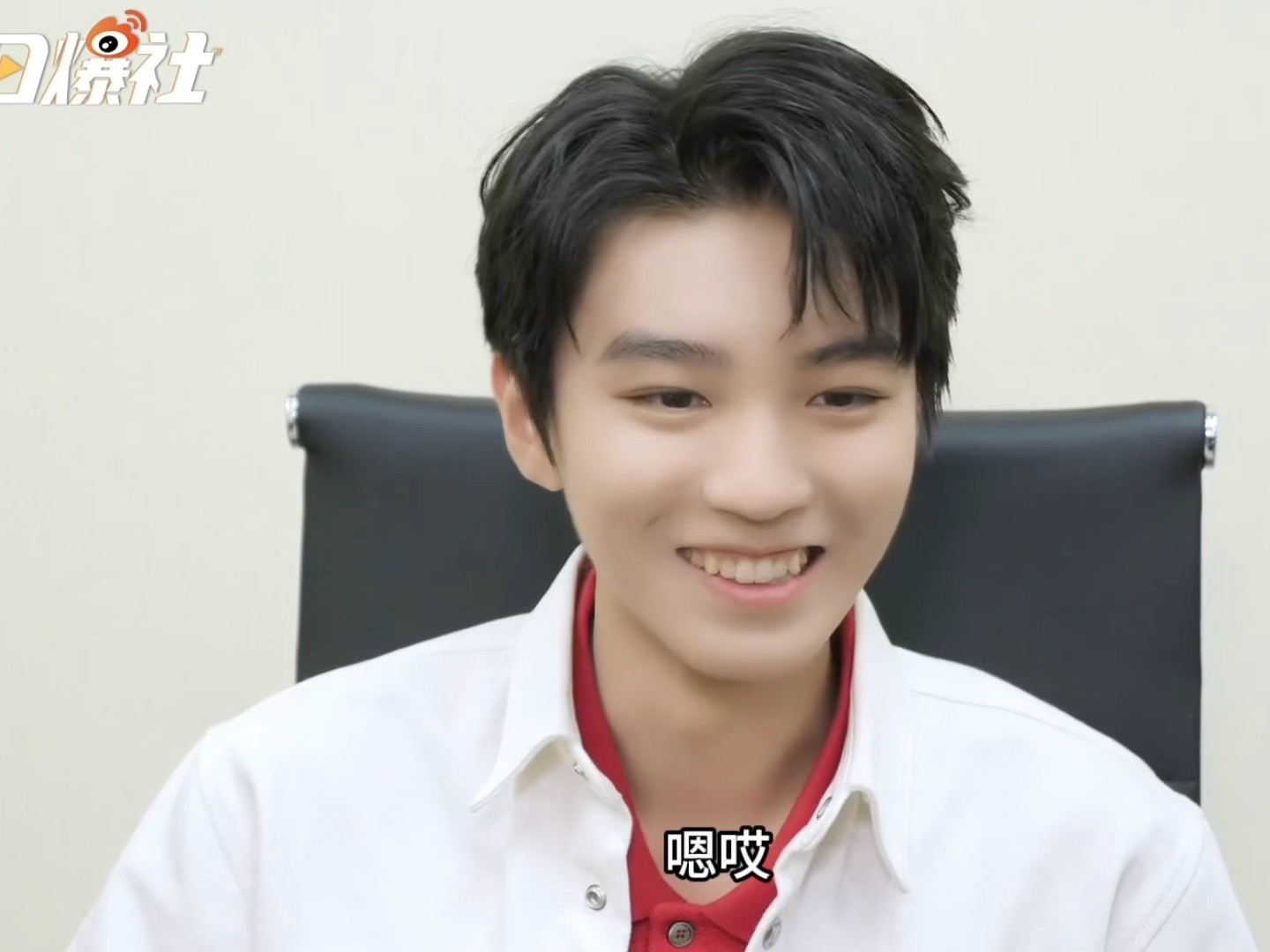 王俊凯退步啦刘昊然哈哈哈哈哈哈哈哈哈哈哈哈关于刘昊然唱歌魔丸王俊凯的锐评进化史