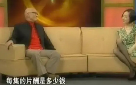 一次采访，鲁豫问游本昌：“你拍《济公》的时候挣了多少钱？”游本昌老先生回答：“一