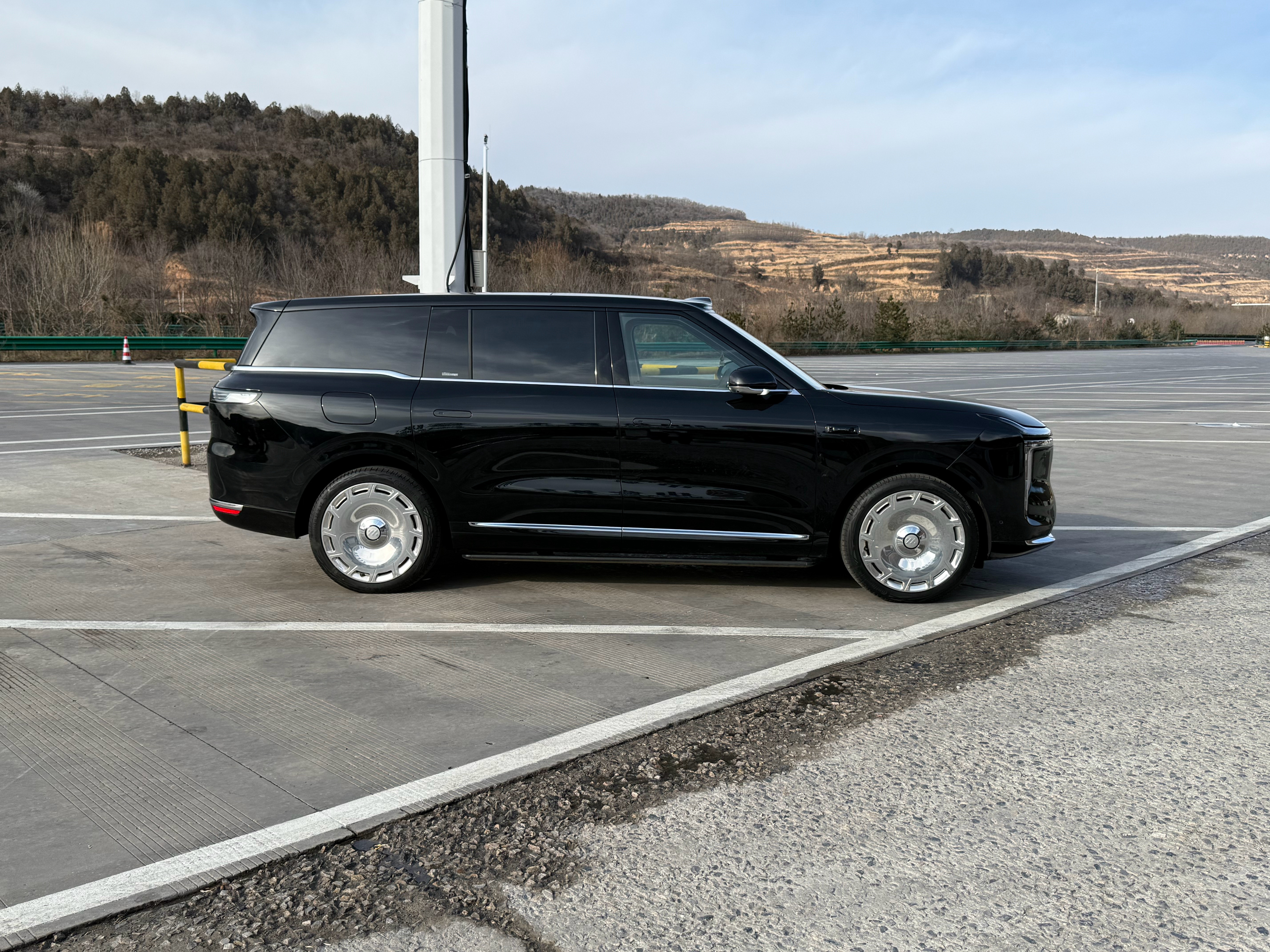 今天开智己LS9一段400km的长途功耗水平看图6，如何？注意：这是一辆车长5.