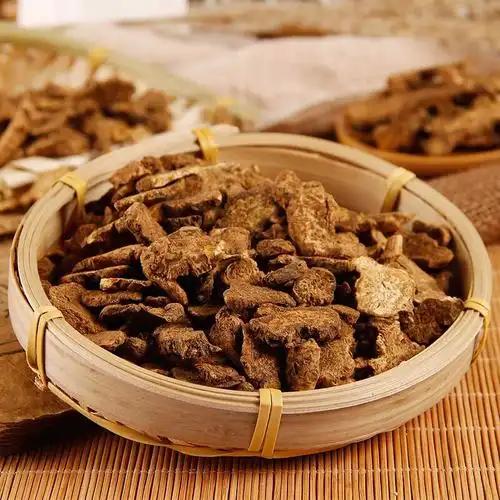中医不传之秘：苍术遇它，一身湿热清了；栀子遇它，上热下寒没了；桃仁遇它，全身瘀血