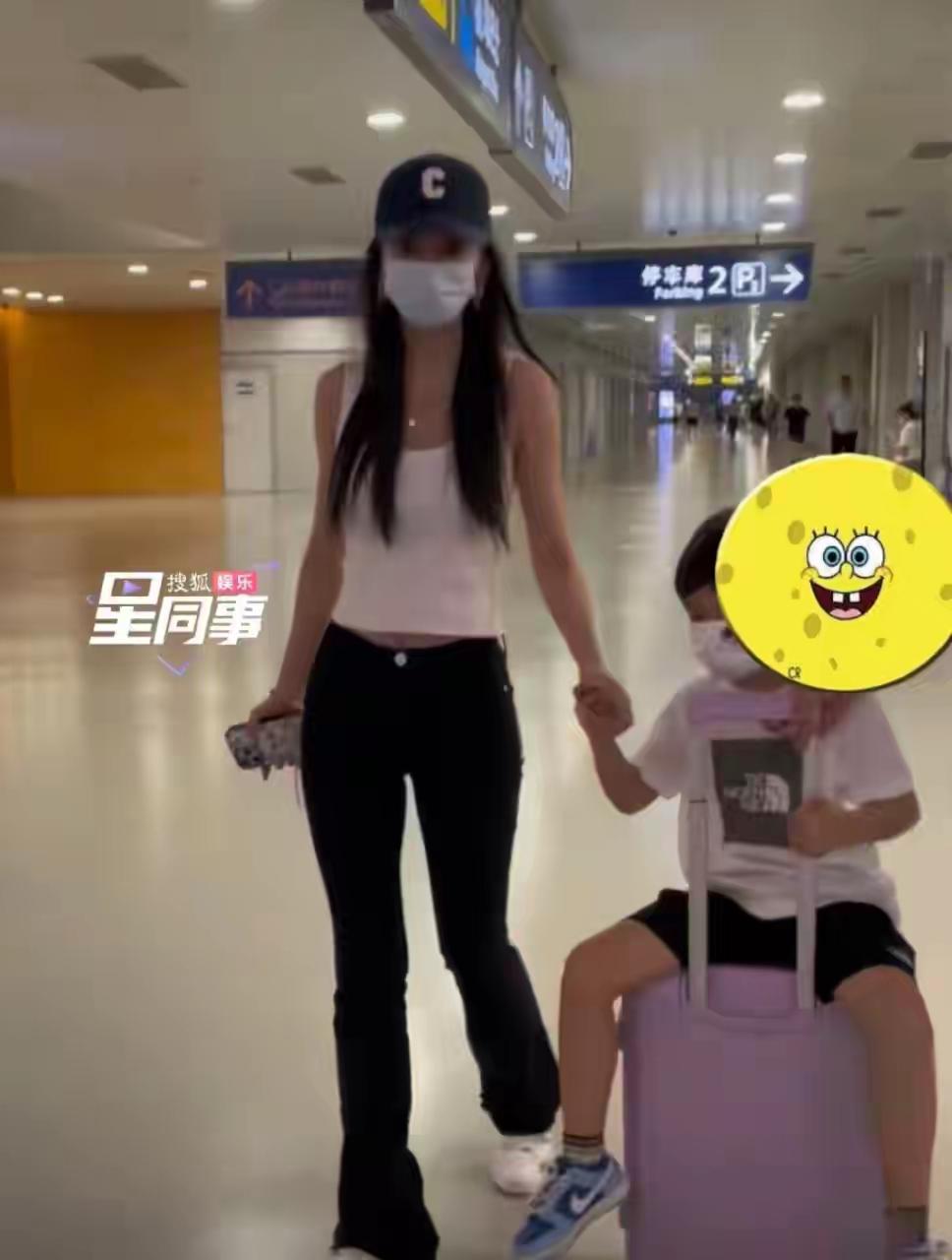 Angelababy该再“起来”了。娱乐圈离不开她这个类型。一张签名让