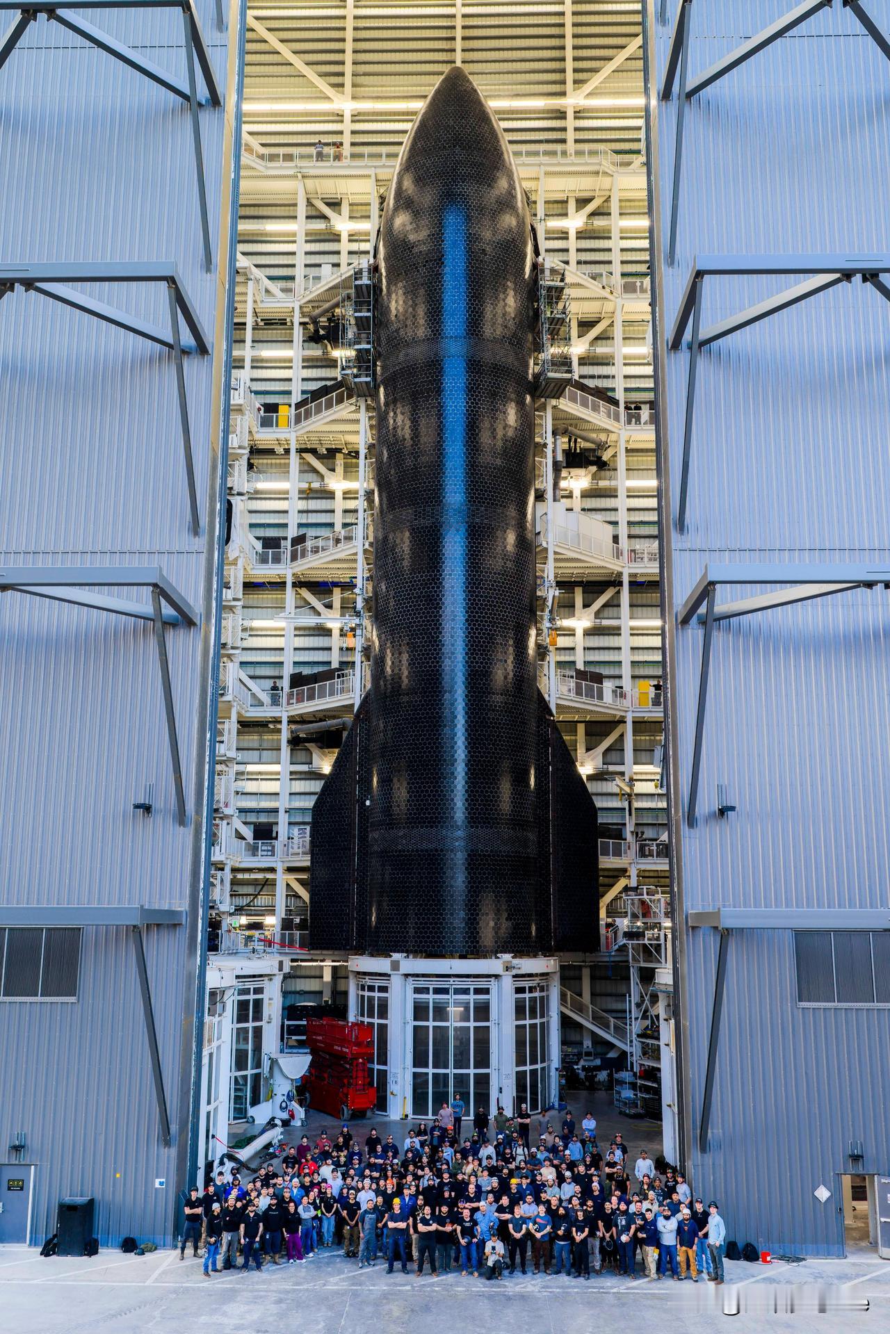 马斯克发文说：星舰V3正在进行地面测试，计划在三月份首飞。星舰V3