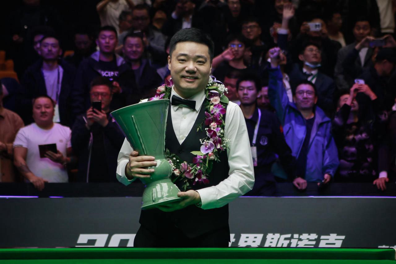 2026斯诺克世锦赛1/8决赛，赵心童对战1位强劲对手，有2个纠结。80后丁俊