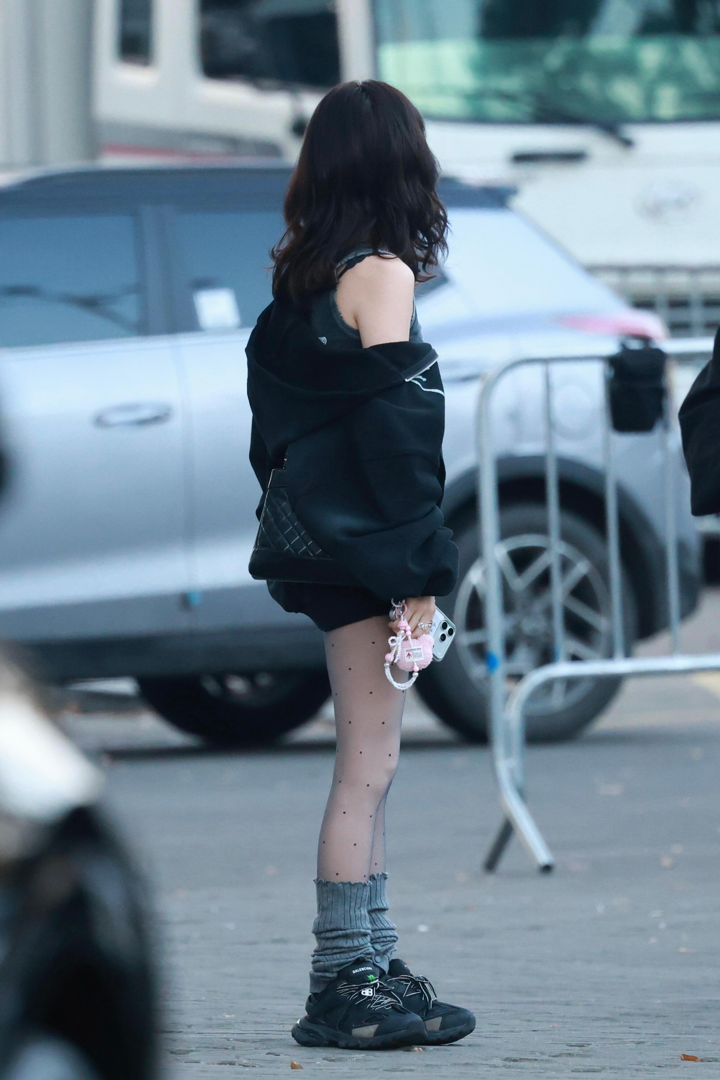 原来是黑丝战神白鹿