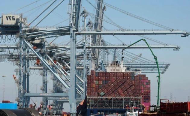 自从中国对美国船只进行收取特别港务费以来，从美国到中国的货物到中国港口的美国船只