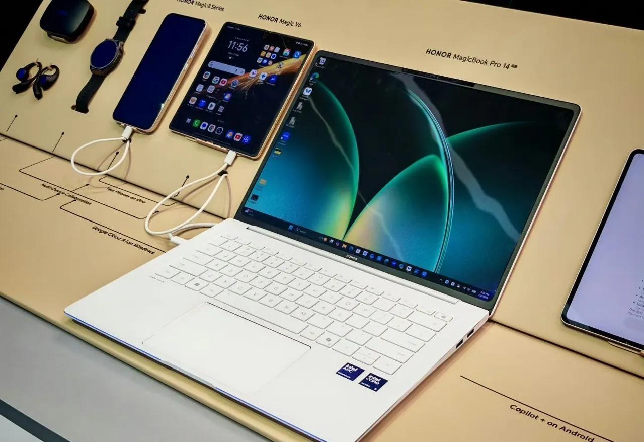 荣耀这次直接甩出三款笔记本！两款轻薄本之外，Win游戏本（就是以前的猎人系列）终