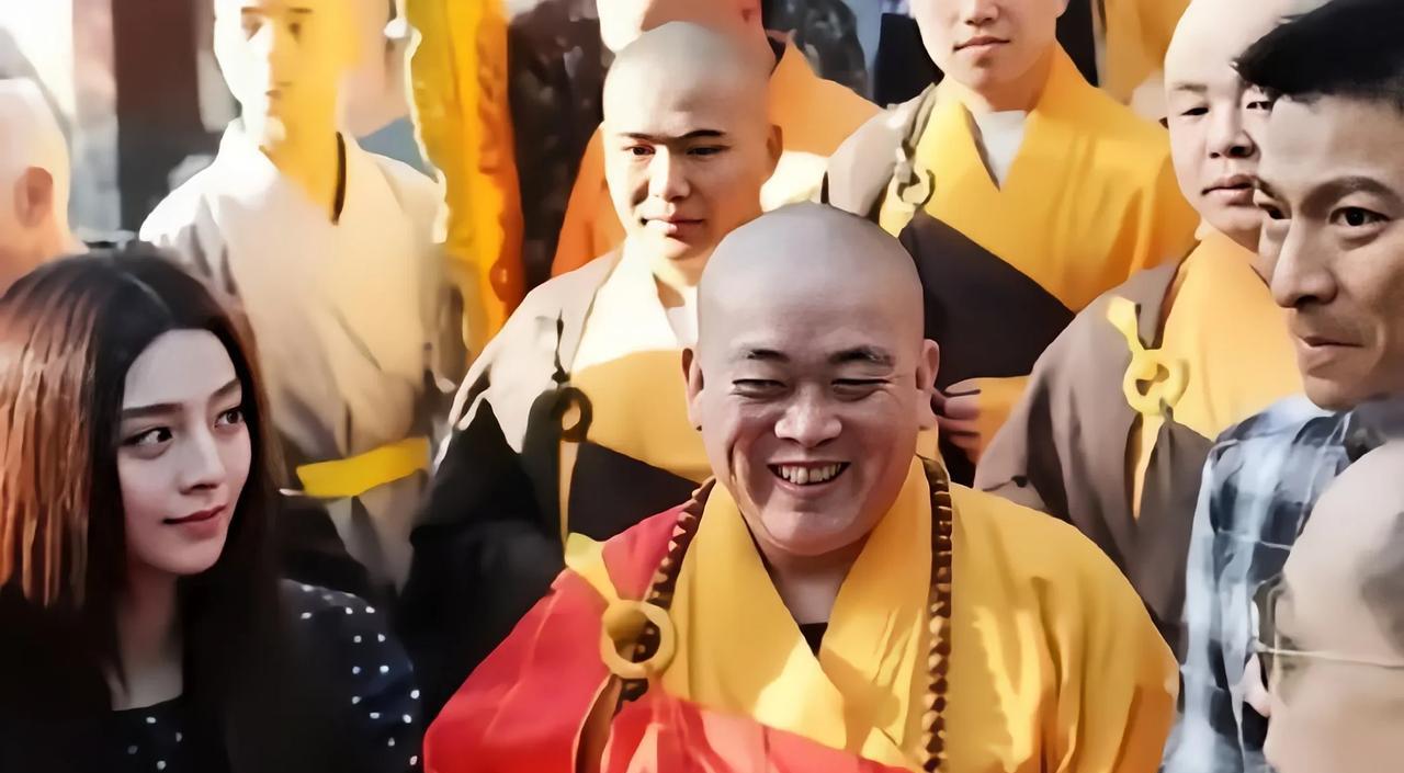 刘德华昔敬成哀！曾经，释永信在刘德华心中是刚正不阿的高僧形象，然而如今却被曝出
