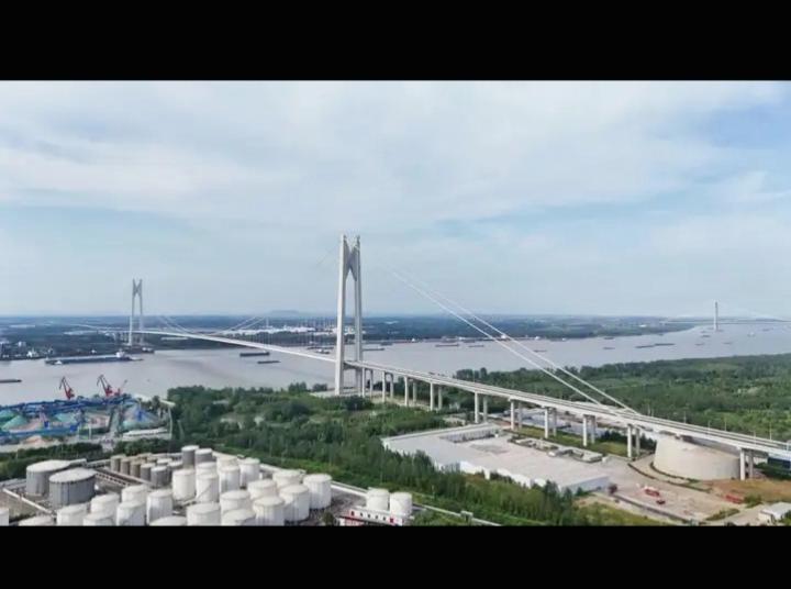 炸了！南京人等了N年的免费长江大桥今天通车！过江再也不用掏钱了！11月26日