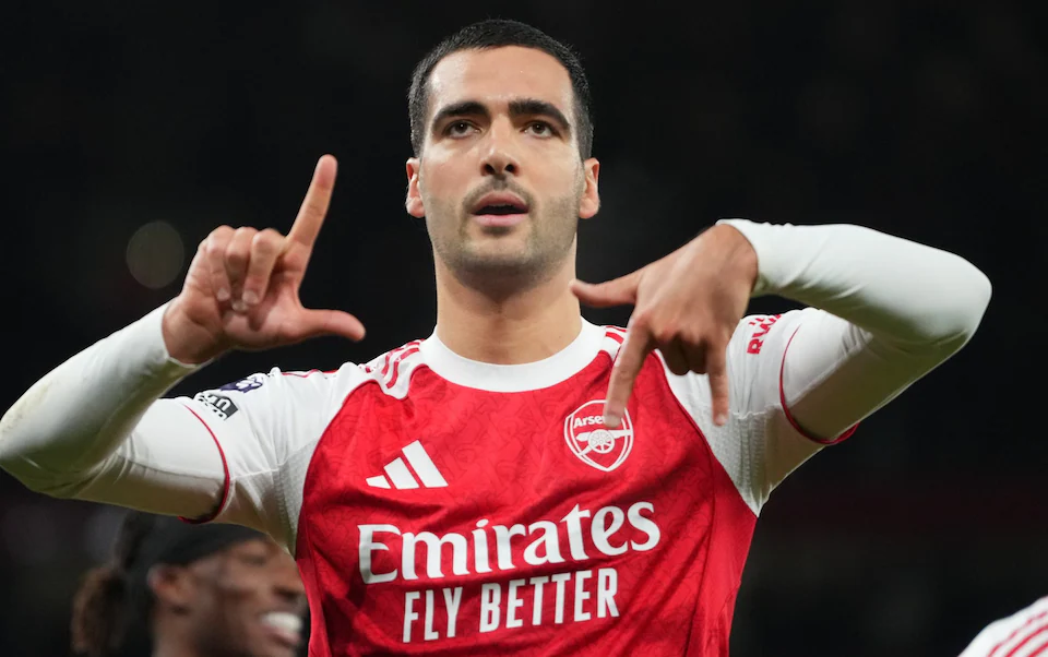 电讯报: 阿森纳本赛季本不打算让梅里诺踢中锋, 但他太出色