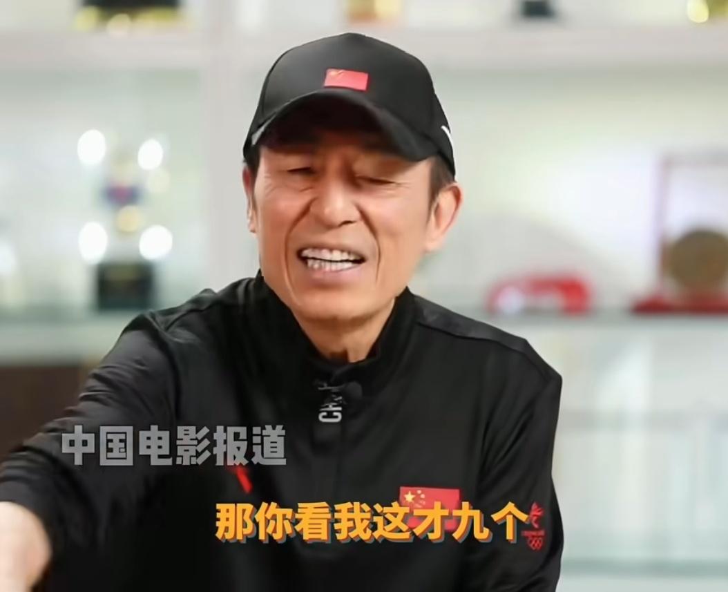 张艺谋：金鸡奖“最难拿”的亲身注脚张艺谋直言金鸡奖是“全世界最难拿的奖”，其